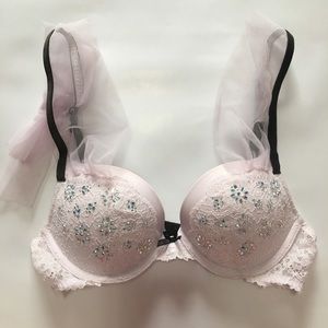 Discontinued Victoria’s Secret Pushup Bra